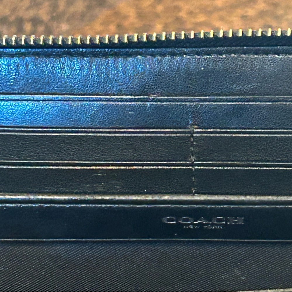 Coach 90’s Black Patchwork Full Zip Wallet - Picture 5 of 6